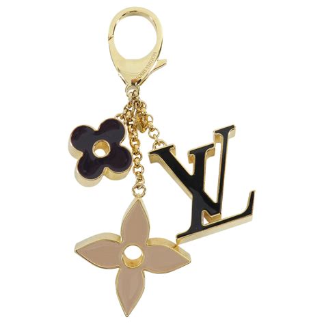 louis vuitton artsy bag charm|louis vuitton pouch keychain.